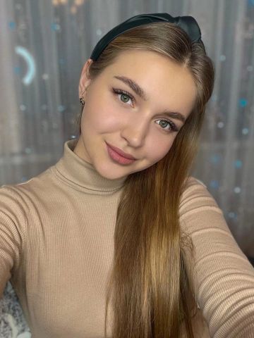 Юна